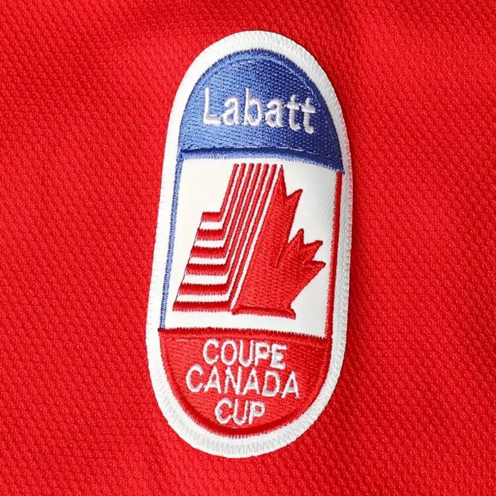Wayne Gretzky Labatt Team Coupe Canada Cup Stitched Hockey Jersey Red - Picture 6 of 7